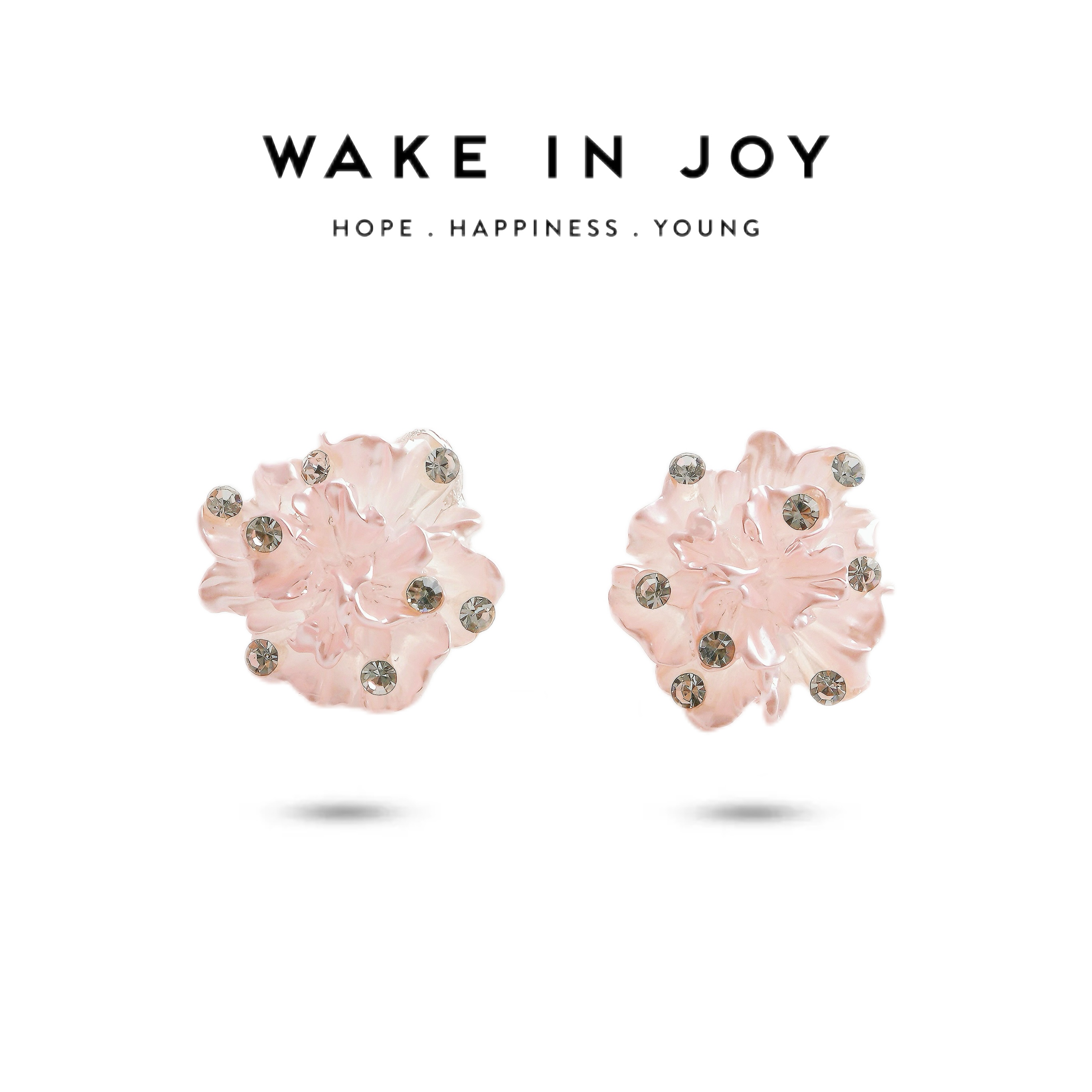 合金耳饰 Wake in joy 2025爆款高级感显脸小耳钉轻奢气质耳饰