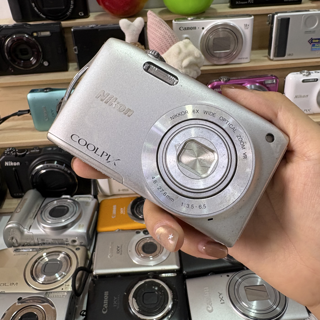 9新 Nikon/尼康 尼康s3300银白色热门型号1600万像素6倍光学