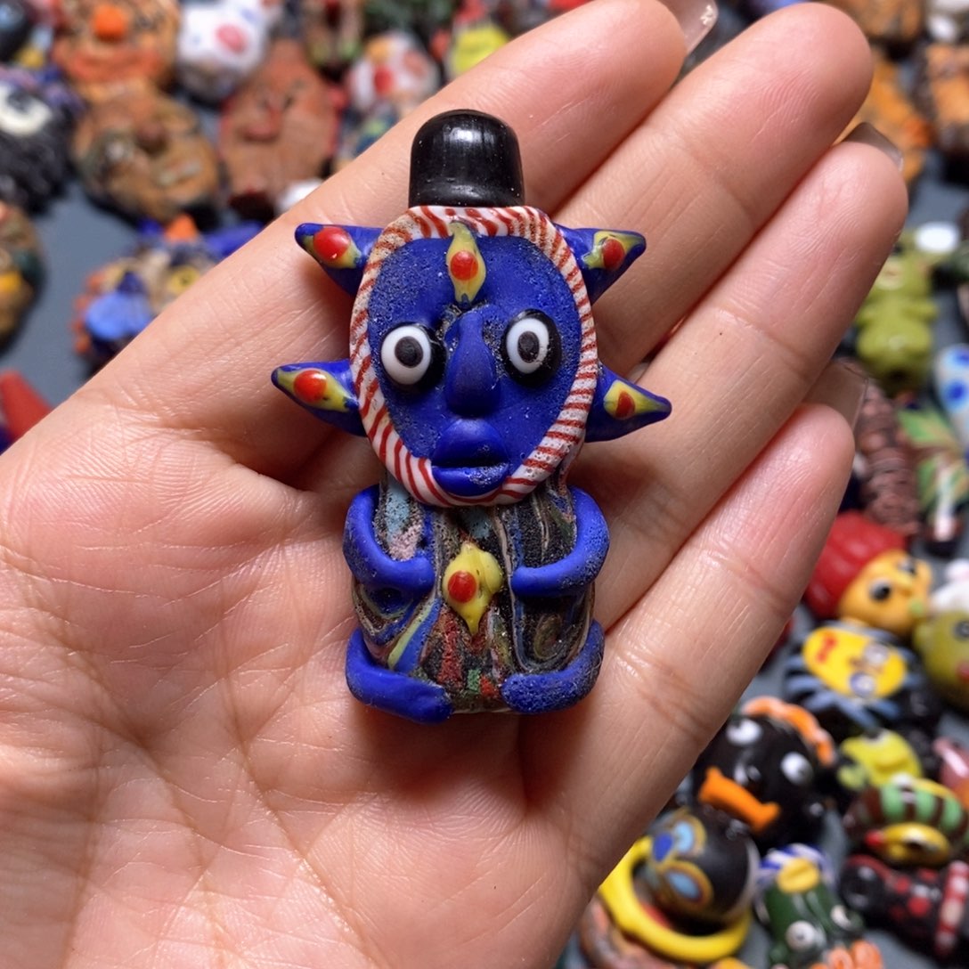 琉璃颈饰印度尼西亚琉璃娃娃05