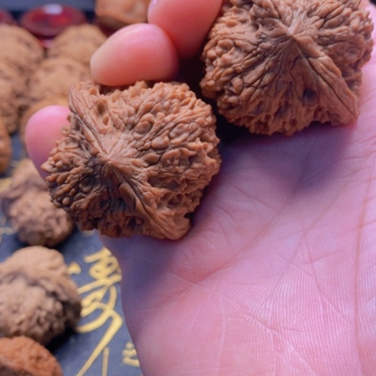 玍****7文玩满天星狮子头全品44尺寸