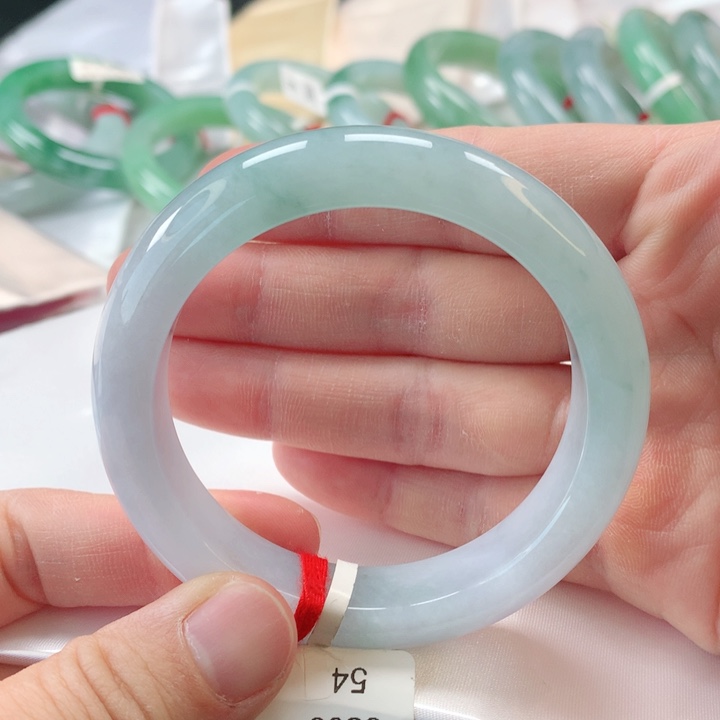 翡翠手镯未镶嵌缅甸A货翡翠手镯