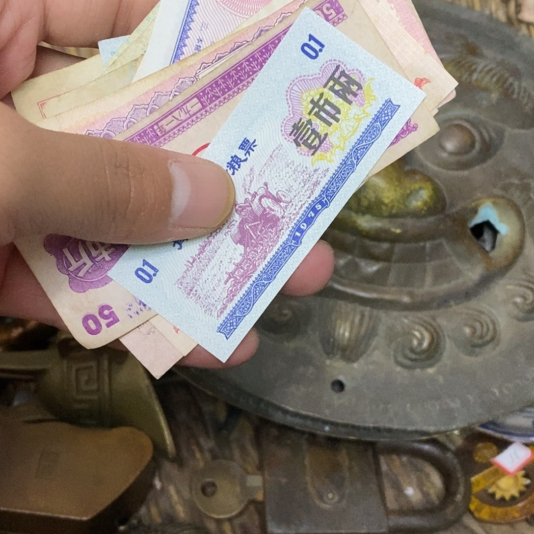 逍***下卡纸热卖中热卖中热卖中多样性发货