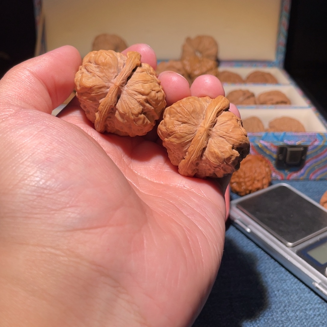 文玩核桃把件5899988999