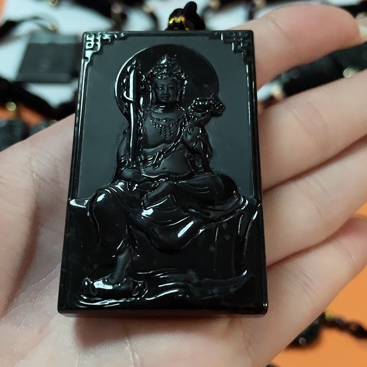 翡翠颈饰未镶嵌沉**金