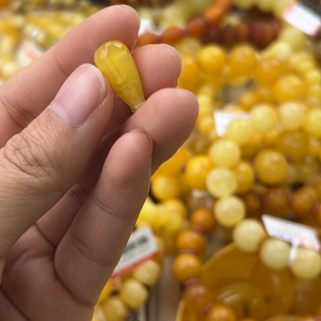 琥珀珠宝奇石未镶嵌