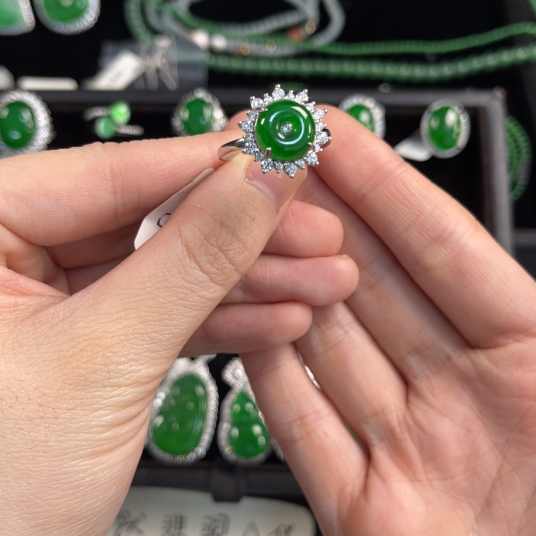 翡翠银S925镶嵌戒指翡翠戒指