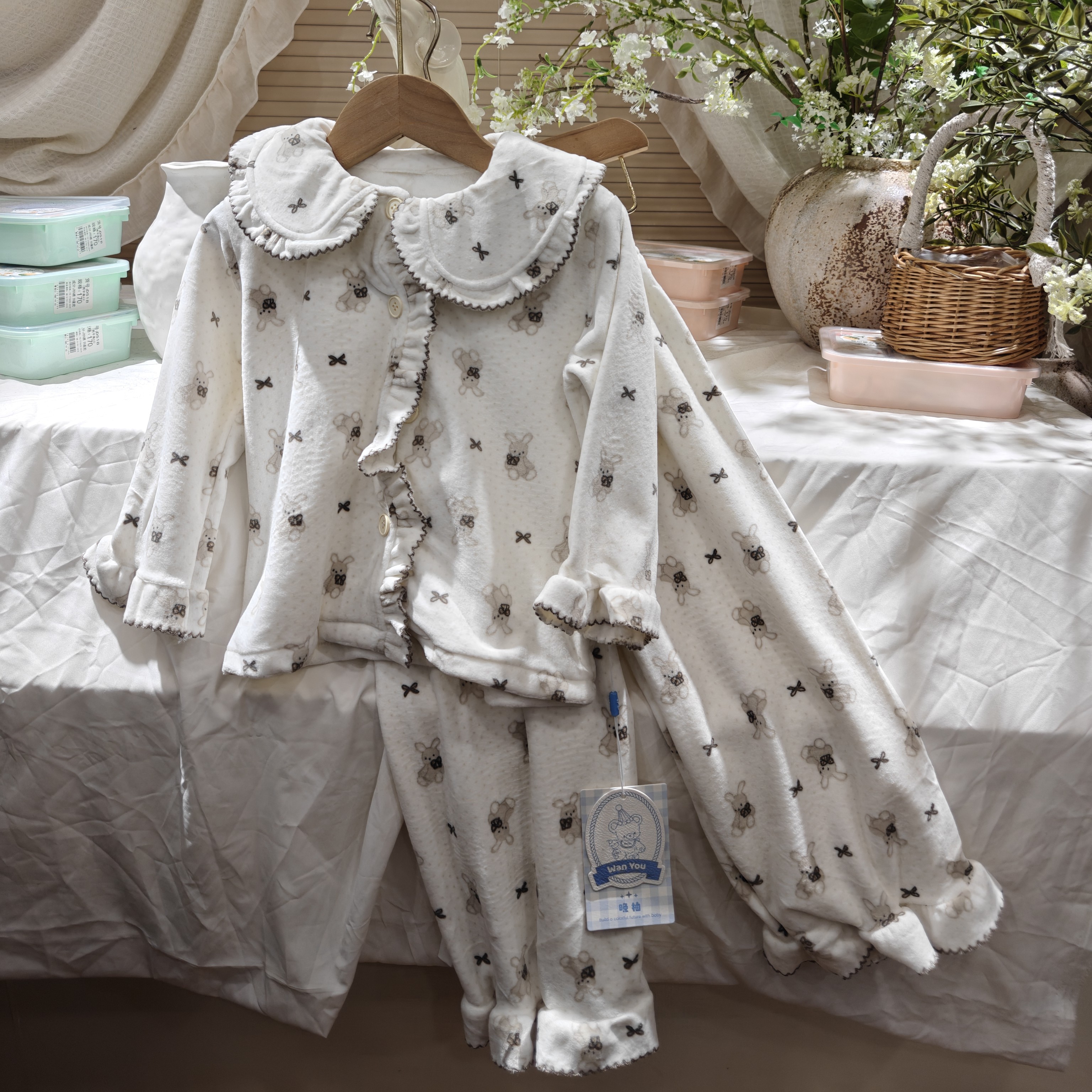 6A12。2650波点兔对开套装家居服套装