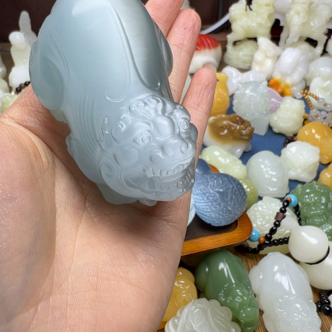 石材大*蛋手工雕刻蓝猫貔貅