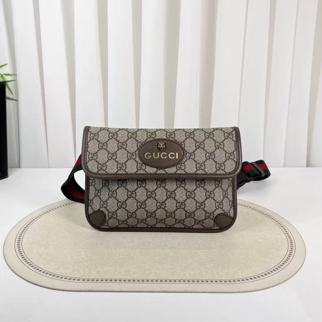 95新 GUCCI/古驰 古驰老花虎头腰包97新