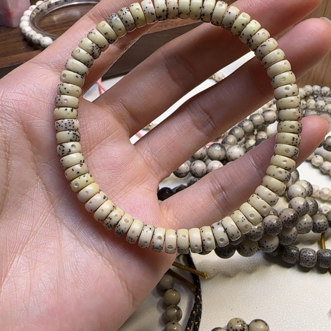 手串星月菩提石玉药片6.8×3