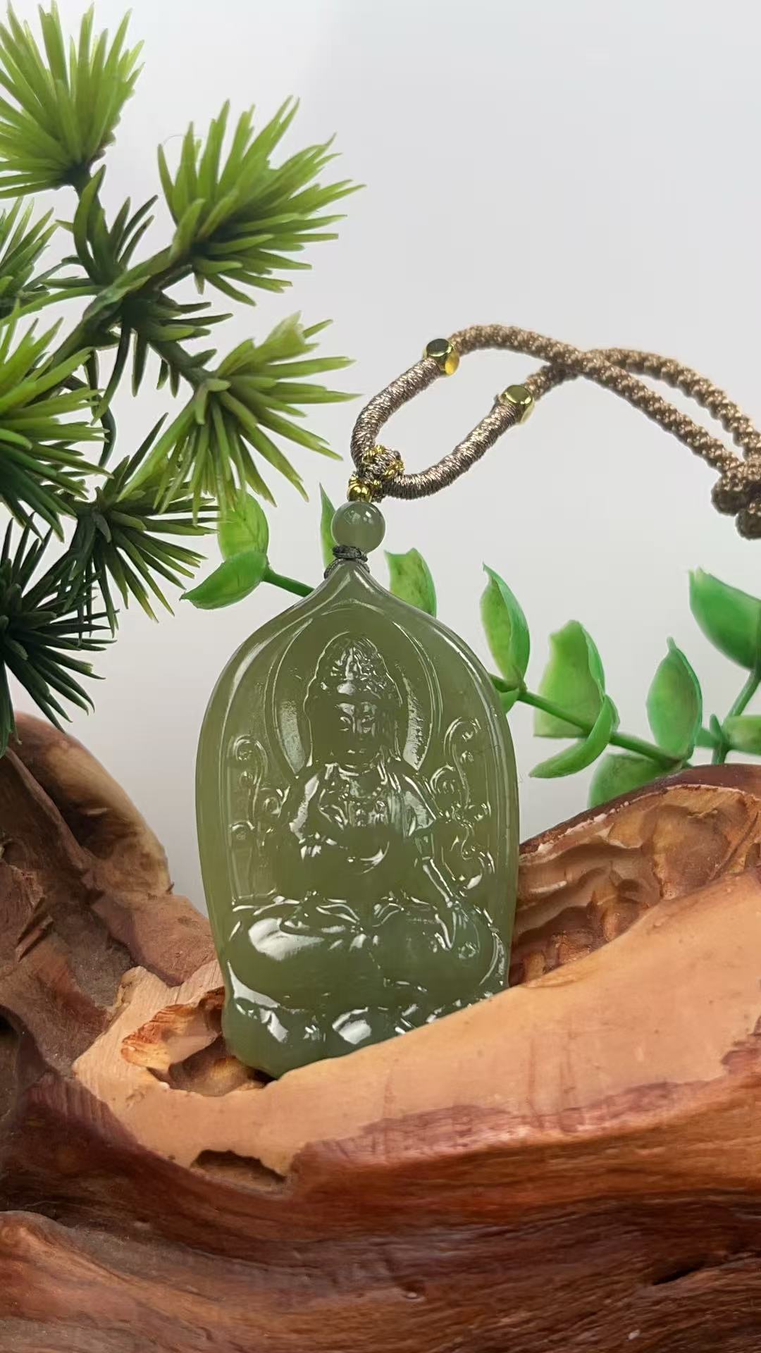 玉润东方天然和田玉观音牌吊坠（多样性发其一）