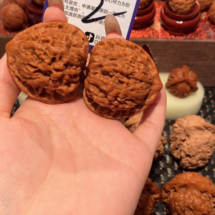 文玩核桃吊坠H****?官帽