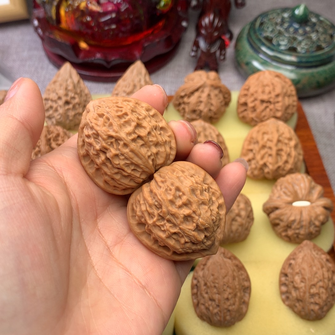 文玩核桃把件金牛36