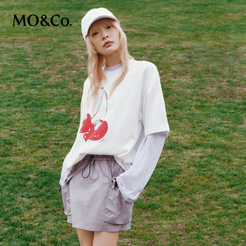 MOCO夏季抗菌防螨樱桃印花宽松圆领短袖T恤MBD2TEEK04