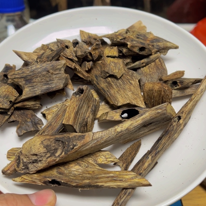 沉香沉香碎屑陆河105克