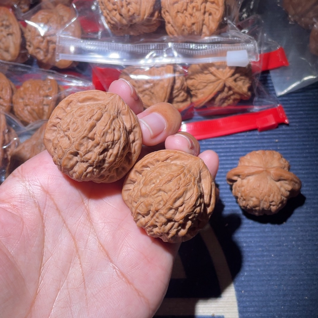 日***。吊坠文玩核桃全品招财公子38