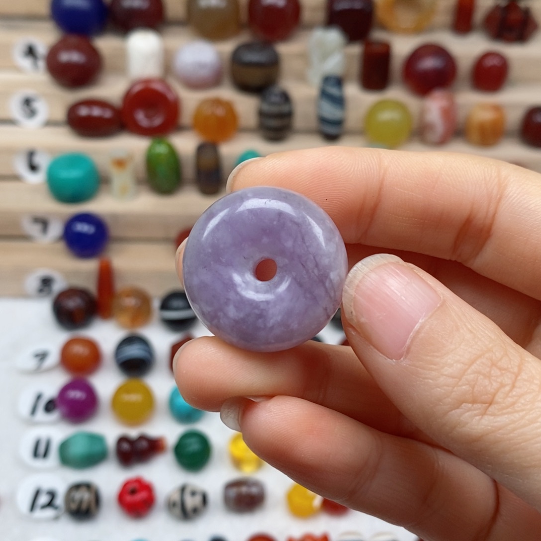 未镶嵌颈饰玛瑙/玉髓红*