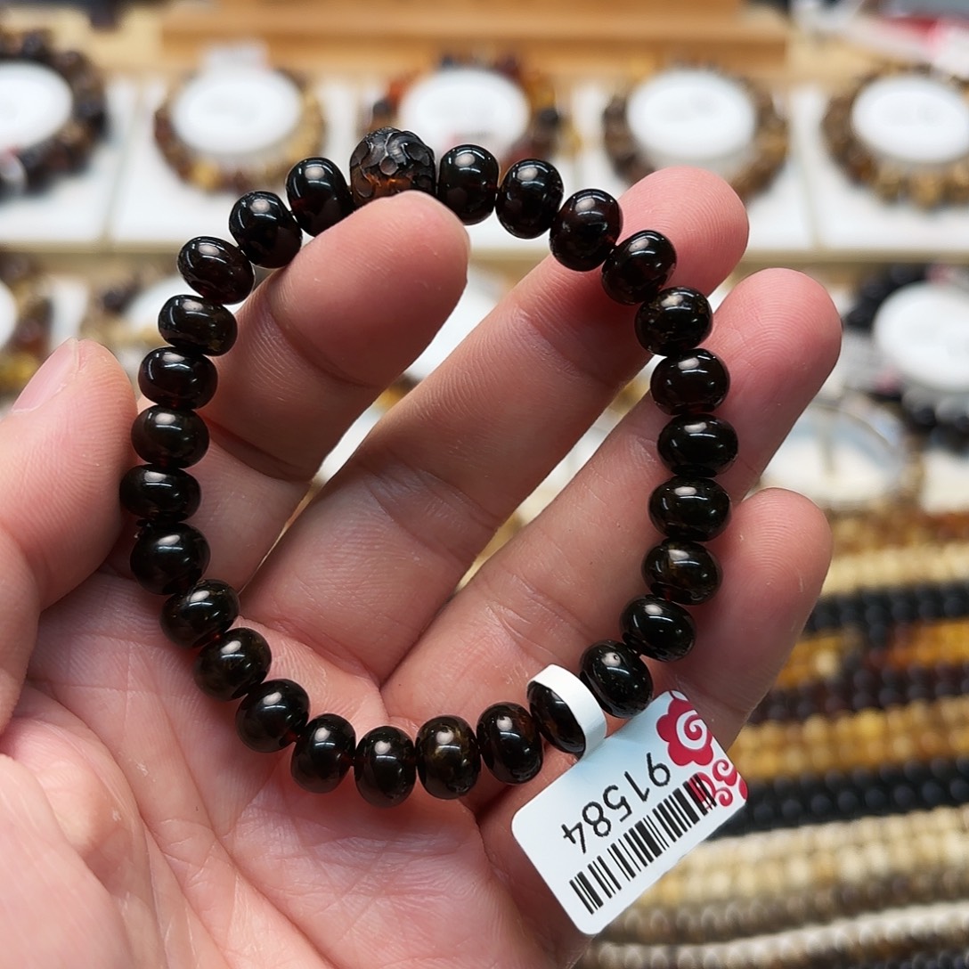 琥珀未镶嵌裸石八91584