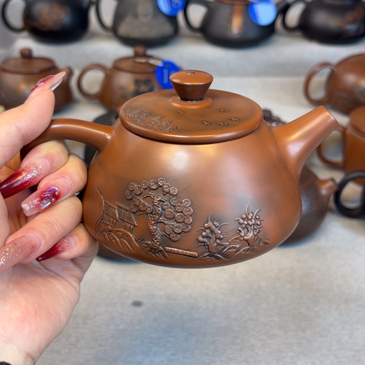 【闪购商品】红泥 微微瑕 容量 230c c