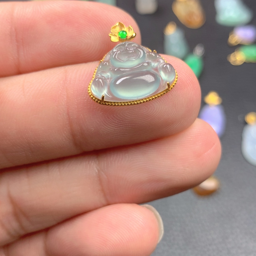 【闪购商品】颈饰18K金镶嵌翡翠翡翠