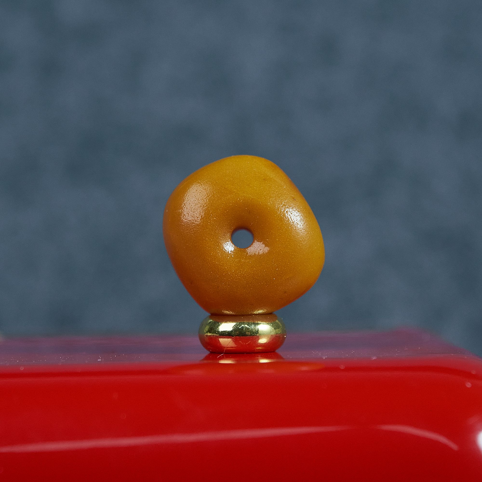 B1001保真原矿俄料尺寸18.2*11.3mm蜜蜡饼子扣子单颗隔珠支持复检