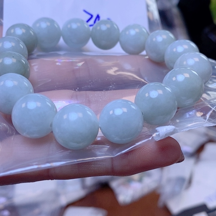 定制翡翠未镶嵌珠串