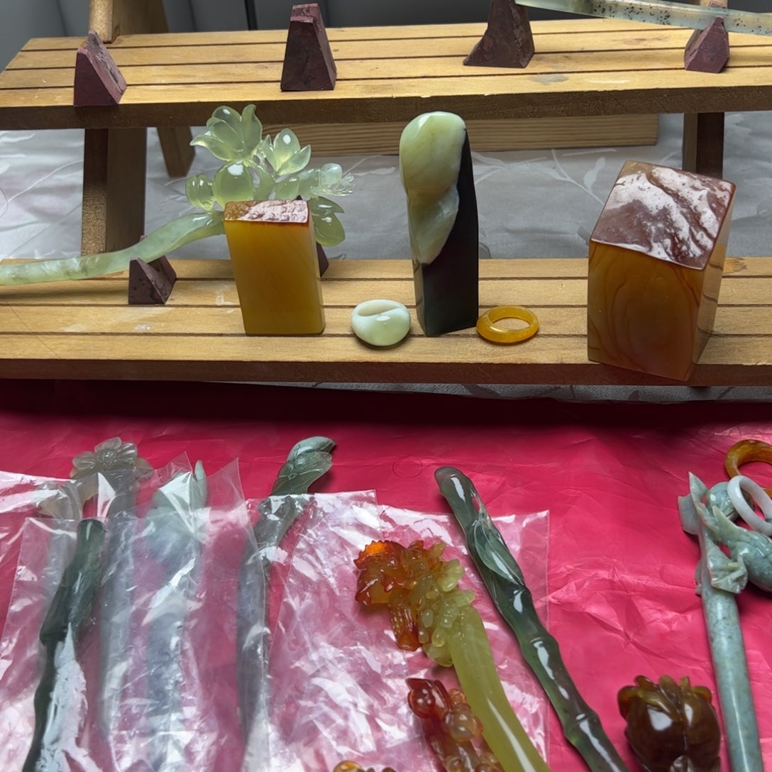 蛇纹石玉未镶嵌发饰