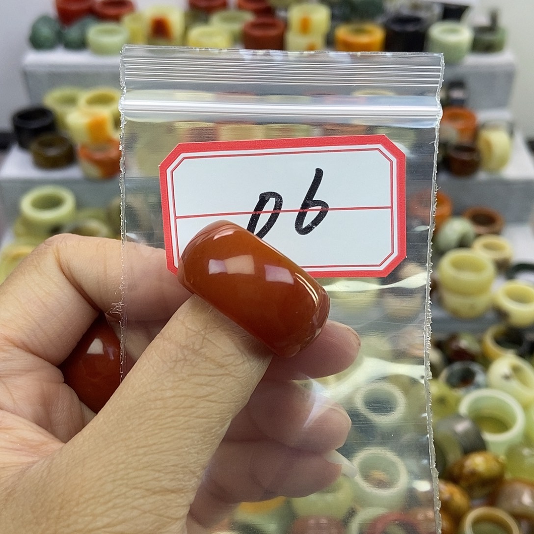 好***好蛇纹石玉未镶嵌戒指