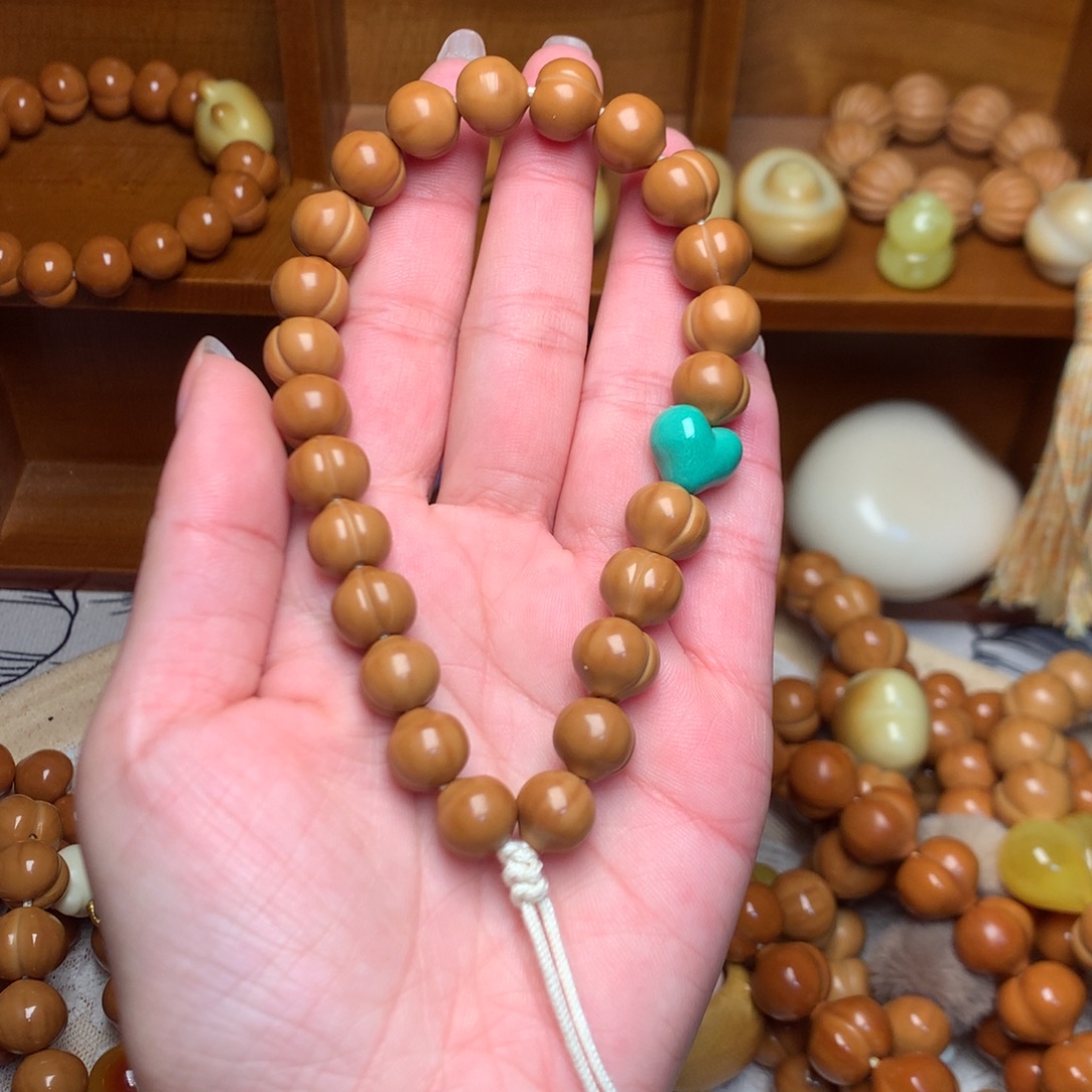 把件猴头核桃10屁桃手持爱心