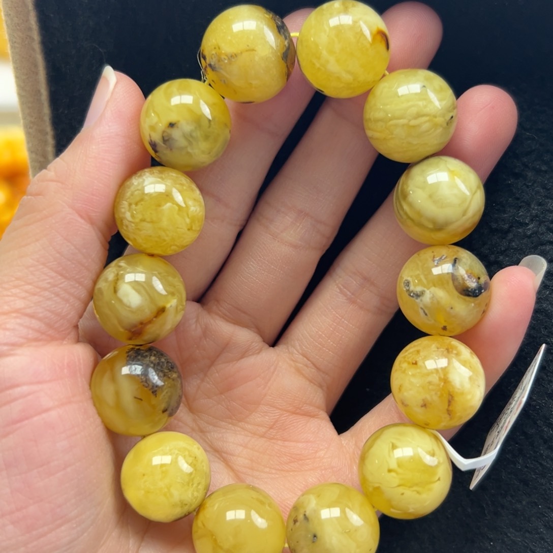 琥珀珠宝奇石未镶嵌