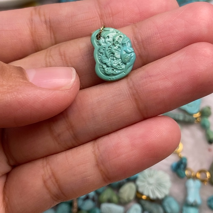 绿松石未镶嵌珠宝奇石