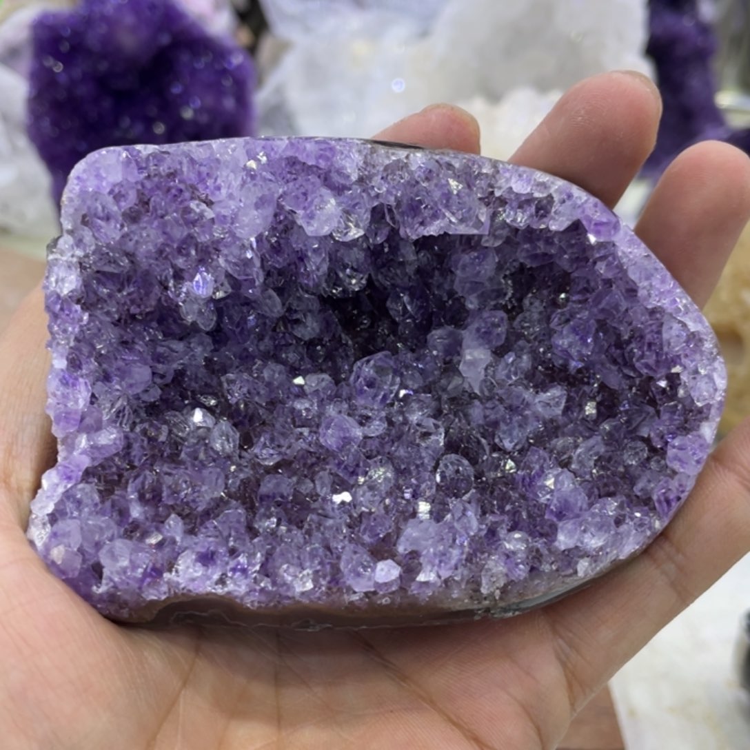 水晶大型摆件（非配饰）未镶嵌