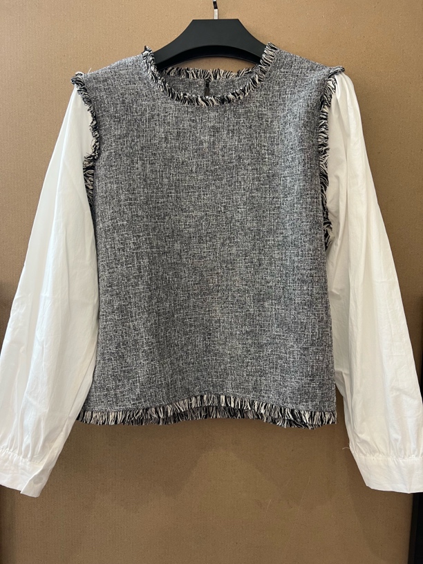 撞色新款洋气拼接袖打底衫