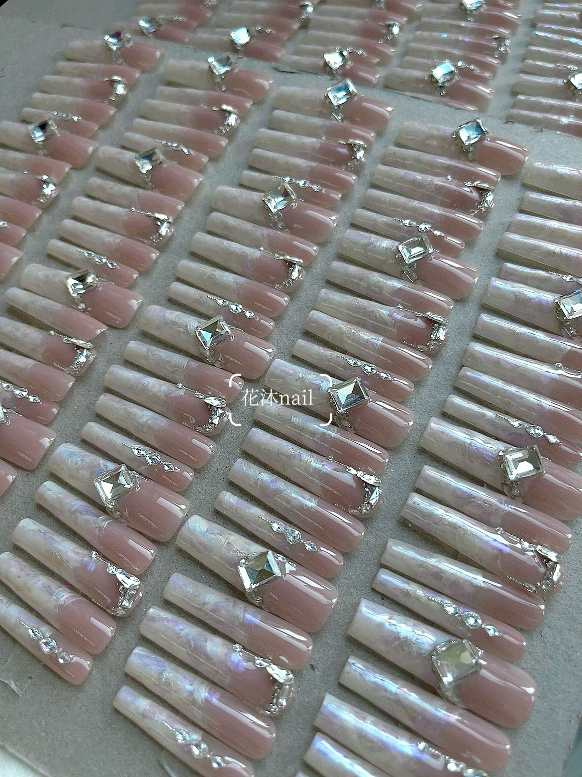 以斯帖--仙气典雅精致裸粉醋酸晕染气质显瘦纯手工穿戴甲高品y10