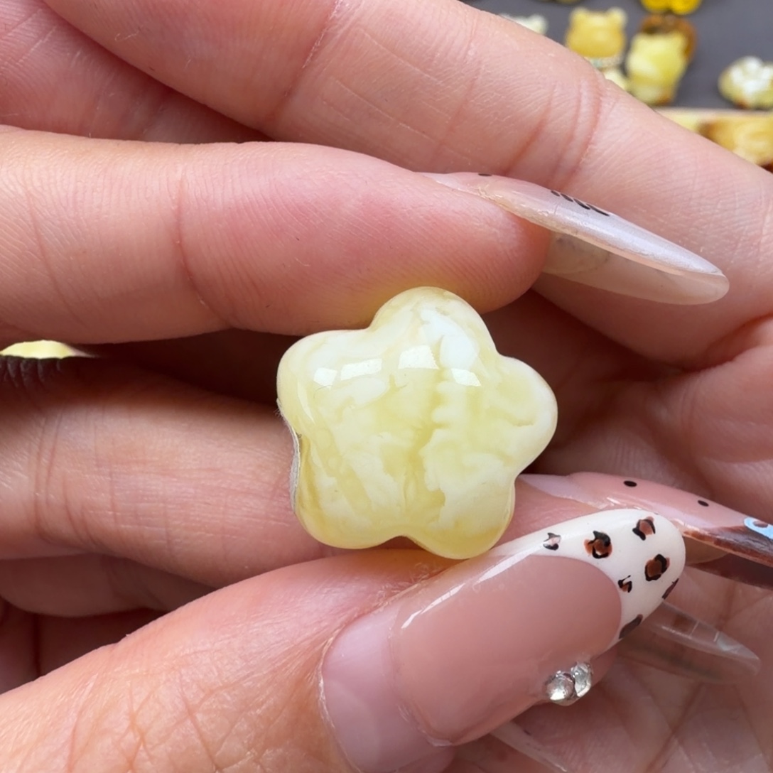 琥珀未镶嵌裸石蜜蜡