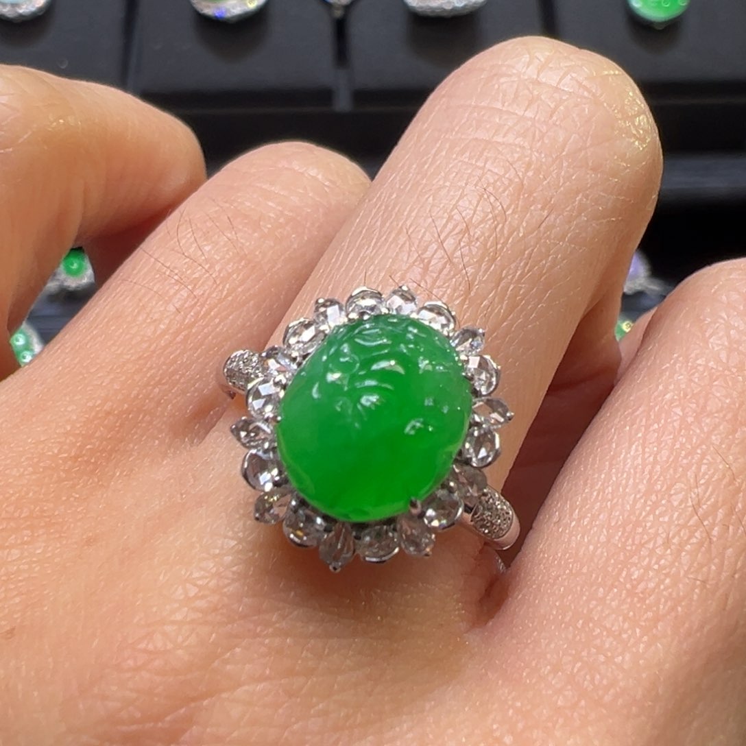 翡翠戒指18K金镶嵌收到货48小时鉴赏期