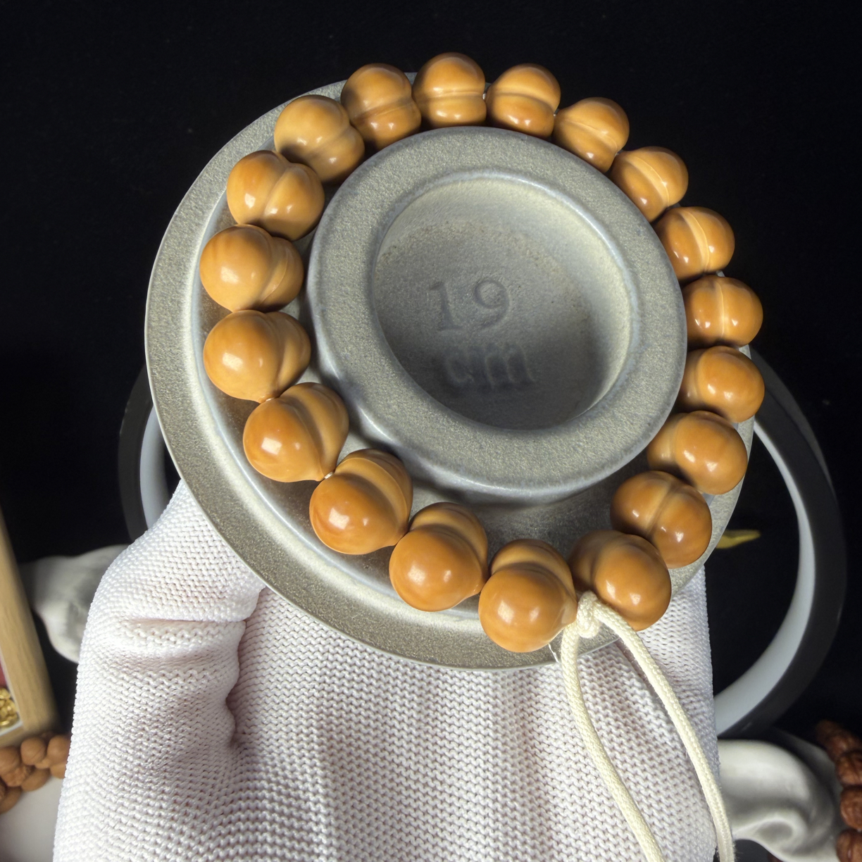 柯基小肥臀屁桃.猴头核桃精工雕刻手串