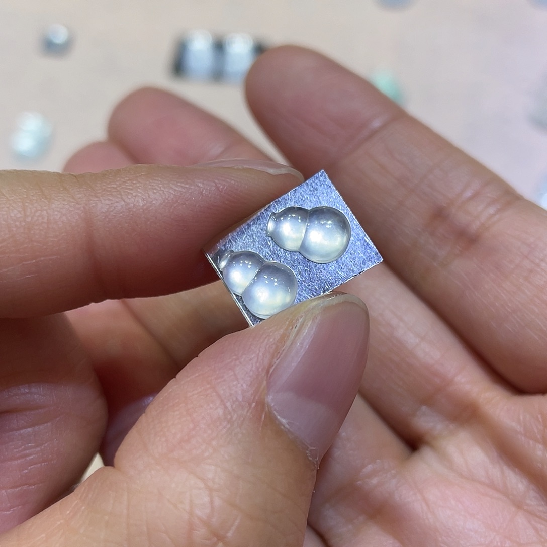定制翡翠未镶嵌玻璃葫芦