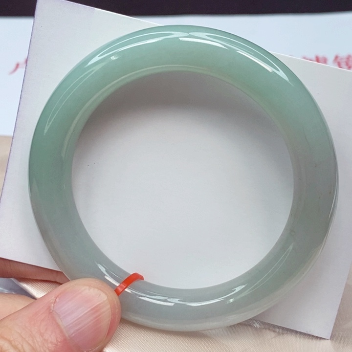 翡翠手镯未镶嵌57圈