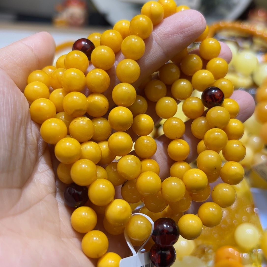 琥珀珠宝奇石未镶嵌