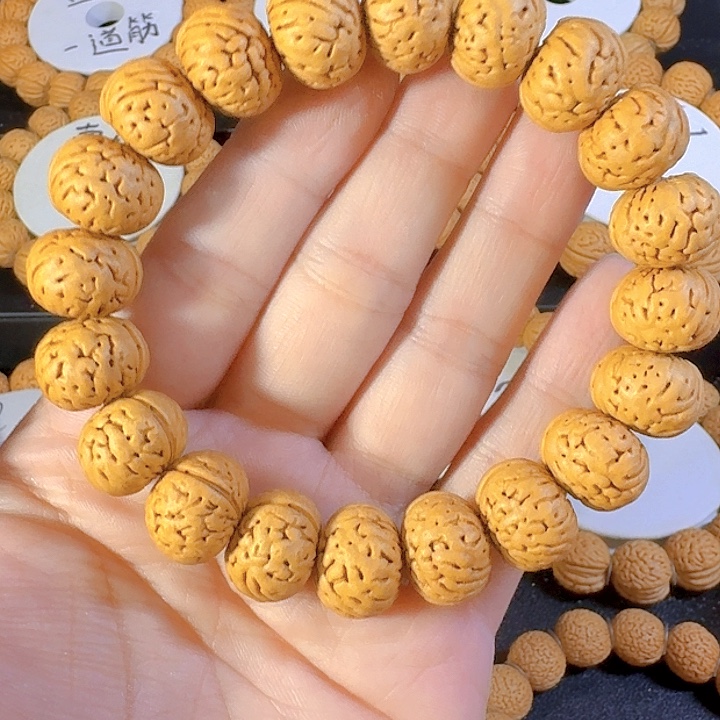 鱼***飞吊坠桃核纽扣桃核手串