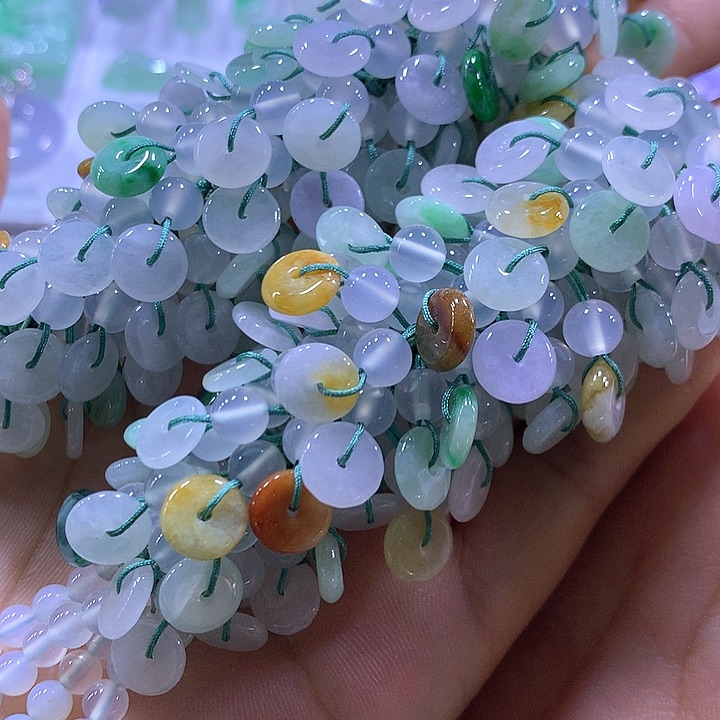 翡翠未镶嵌颈饰天然翡翠Ａ货车挂多样性发货发其一