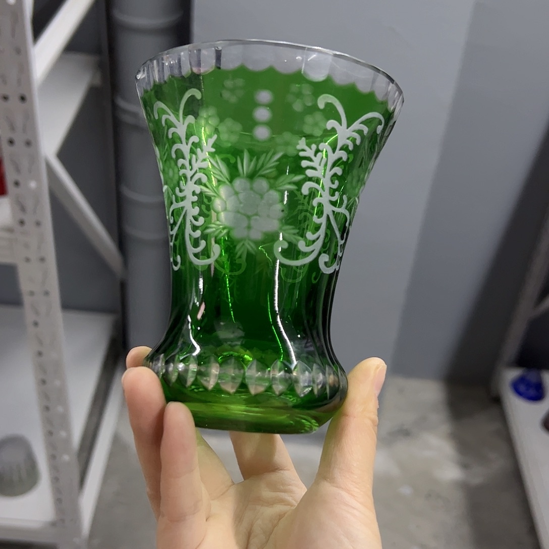 平底款水晶玻璃微瑕一个