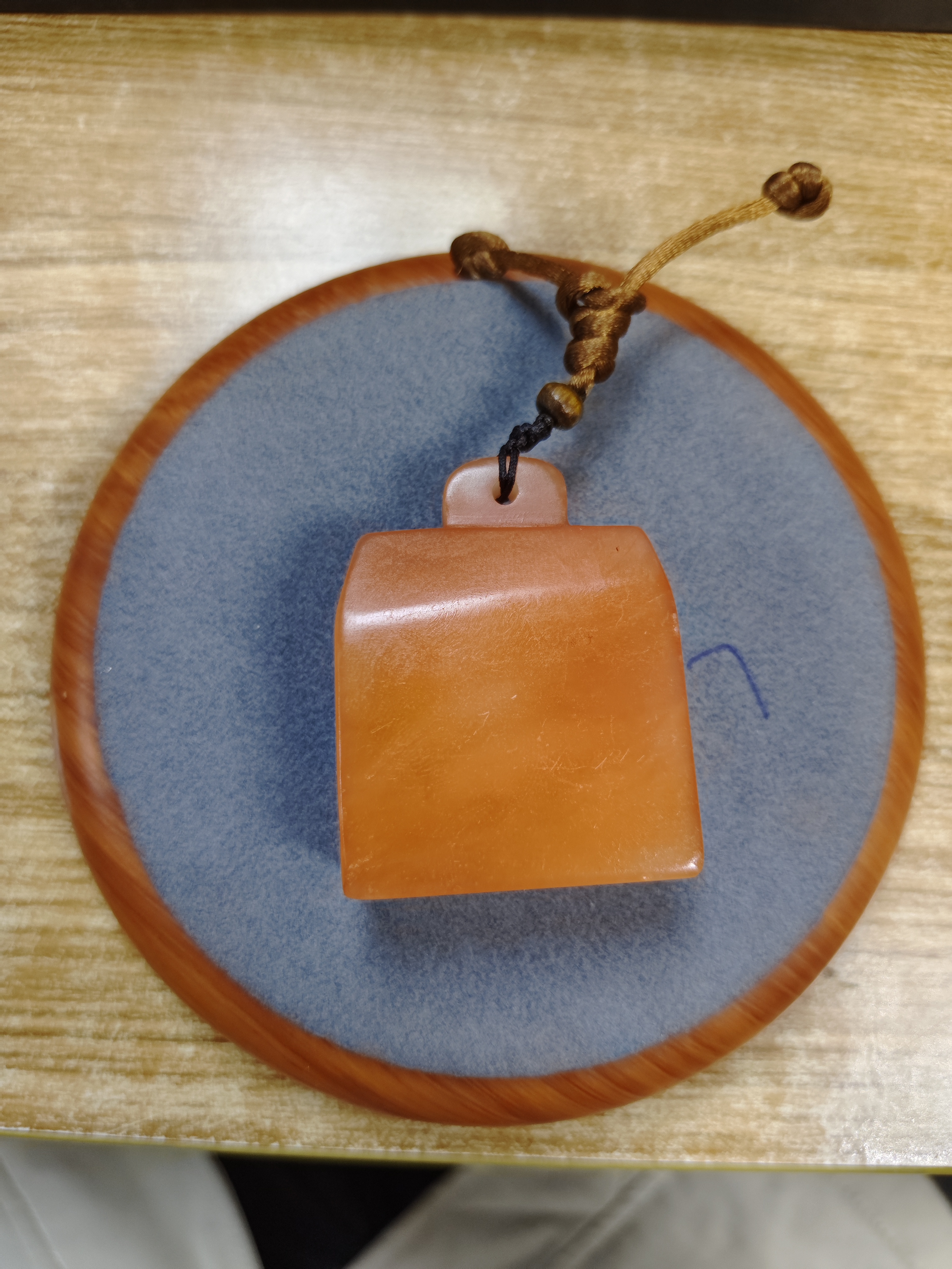 101号精品黄色摆件