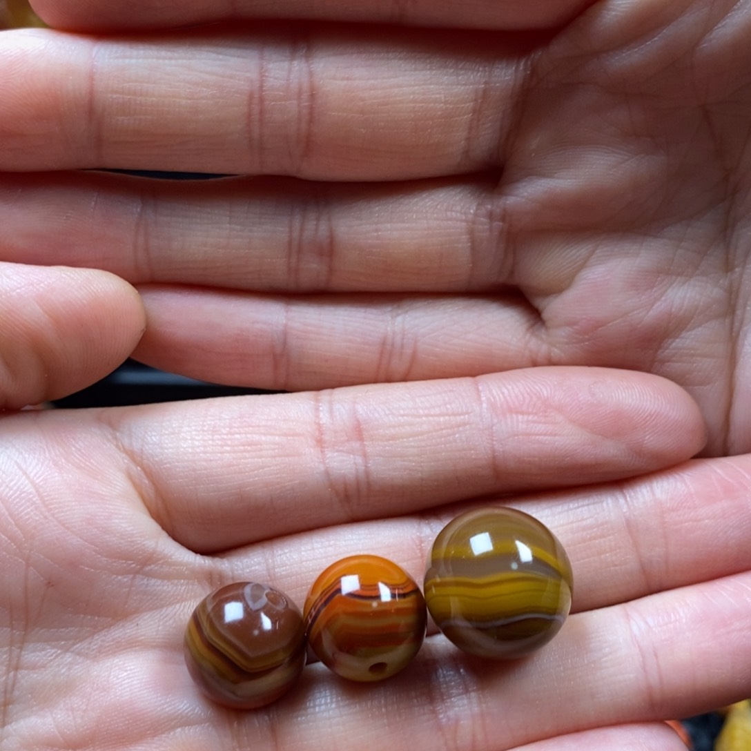 玛瑙/玉髓圆珠未镶嵌仁*