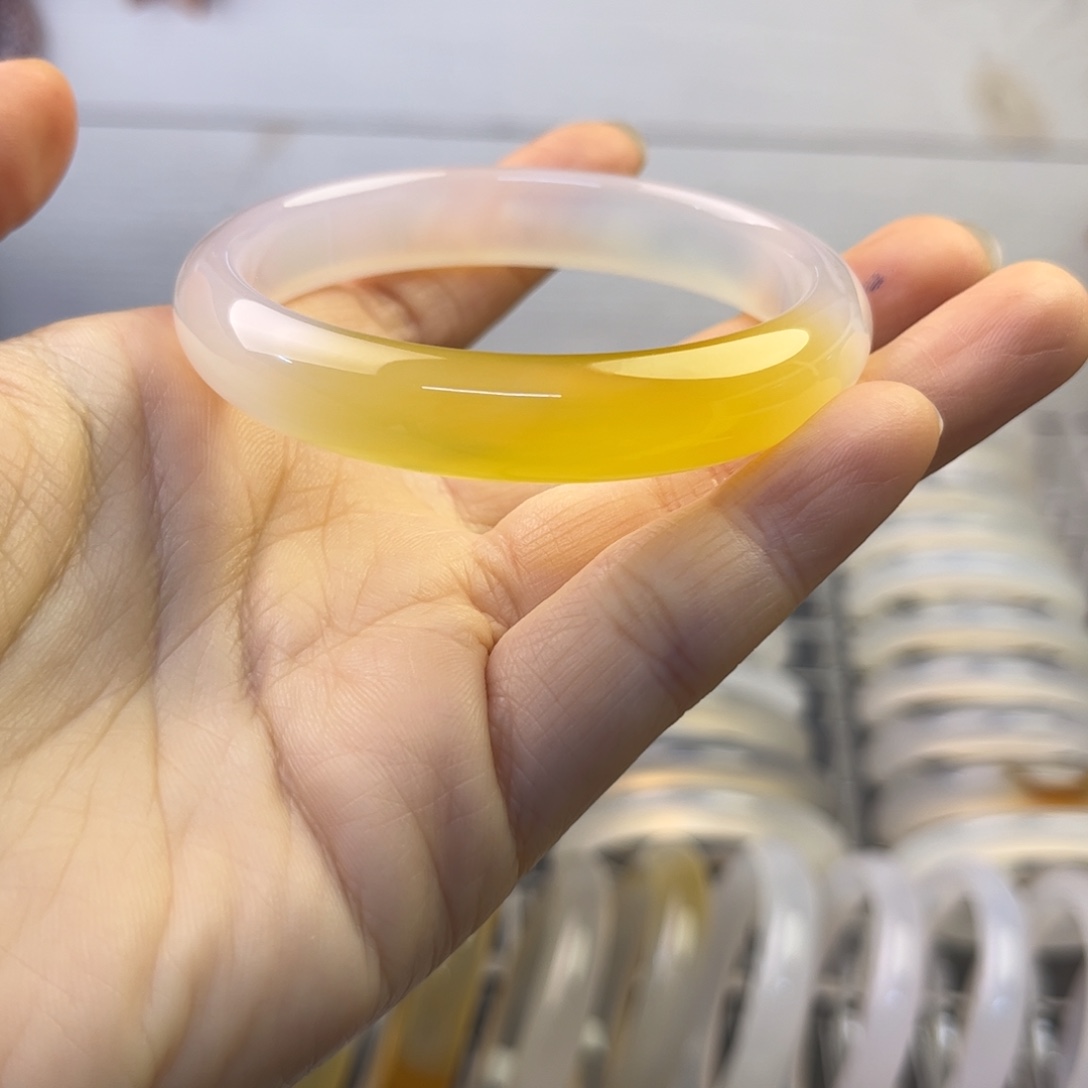 玛瑙/玉髓未镶嵌手镯