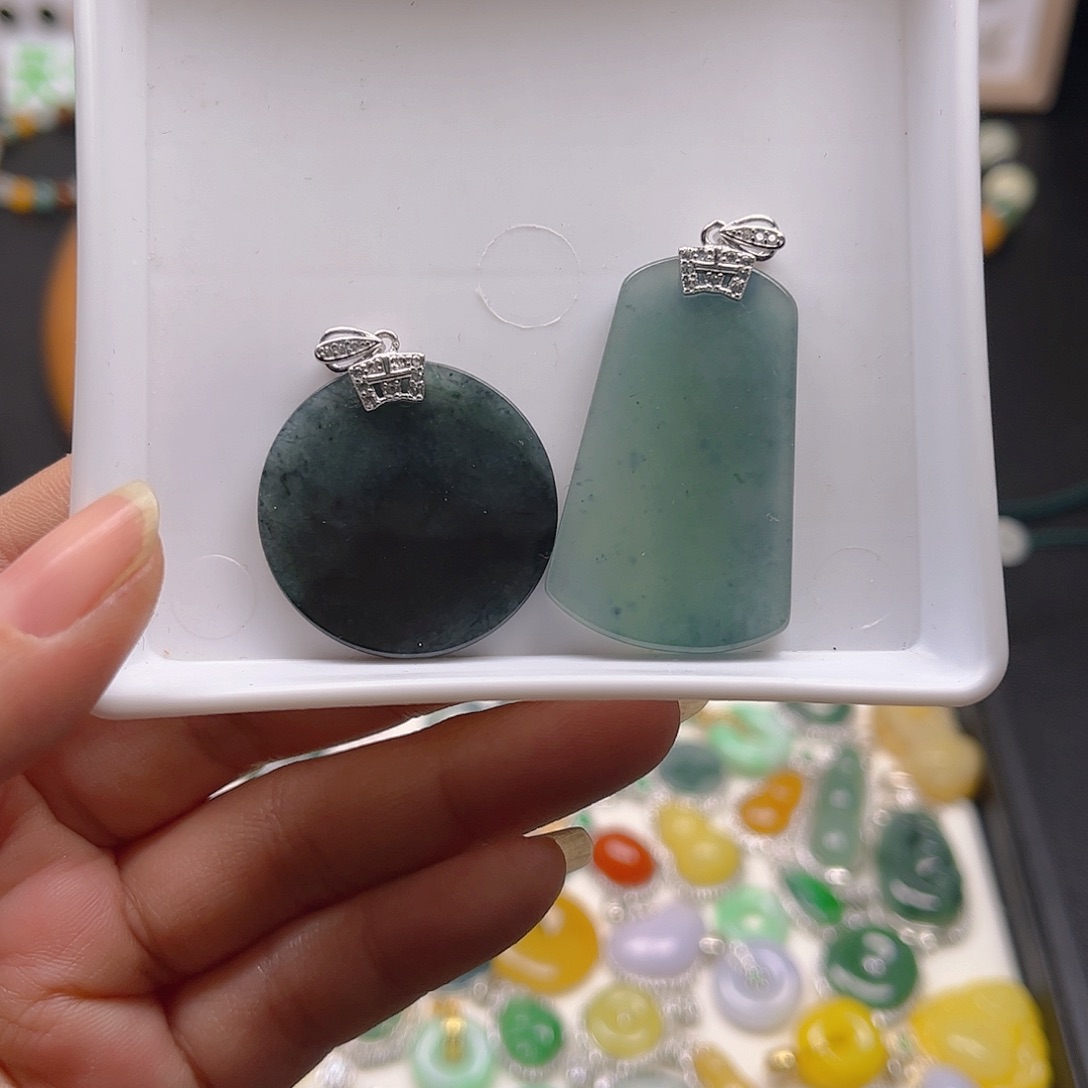 【闪购商品】翡翠颈饰银S925镶嵌咔**生吊坠