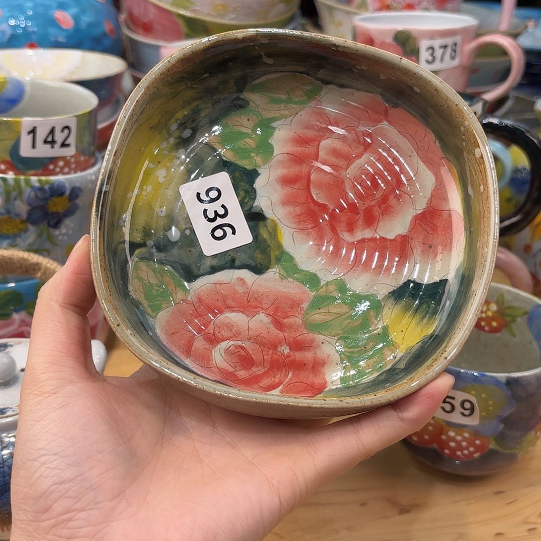 瓷片兔兔盖茨。兔兔