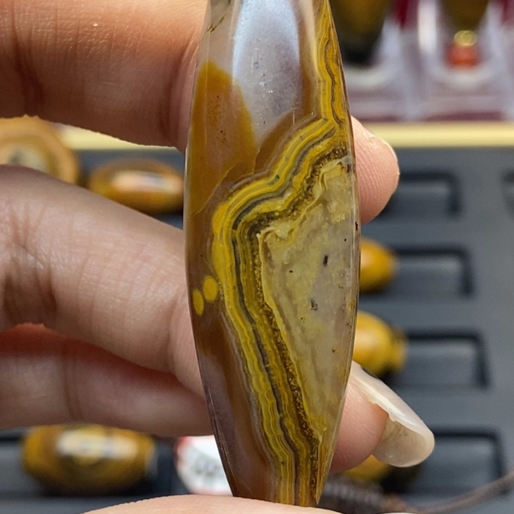 玛瑙/玉髓颈饰未镶嵌