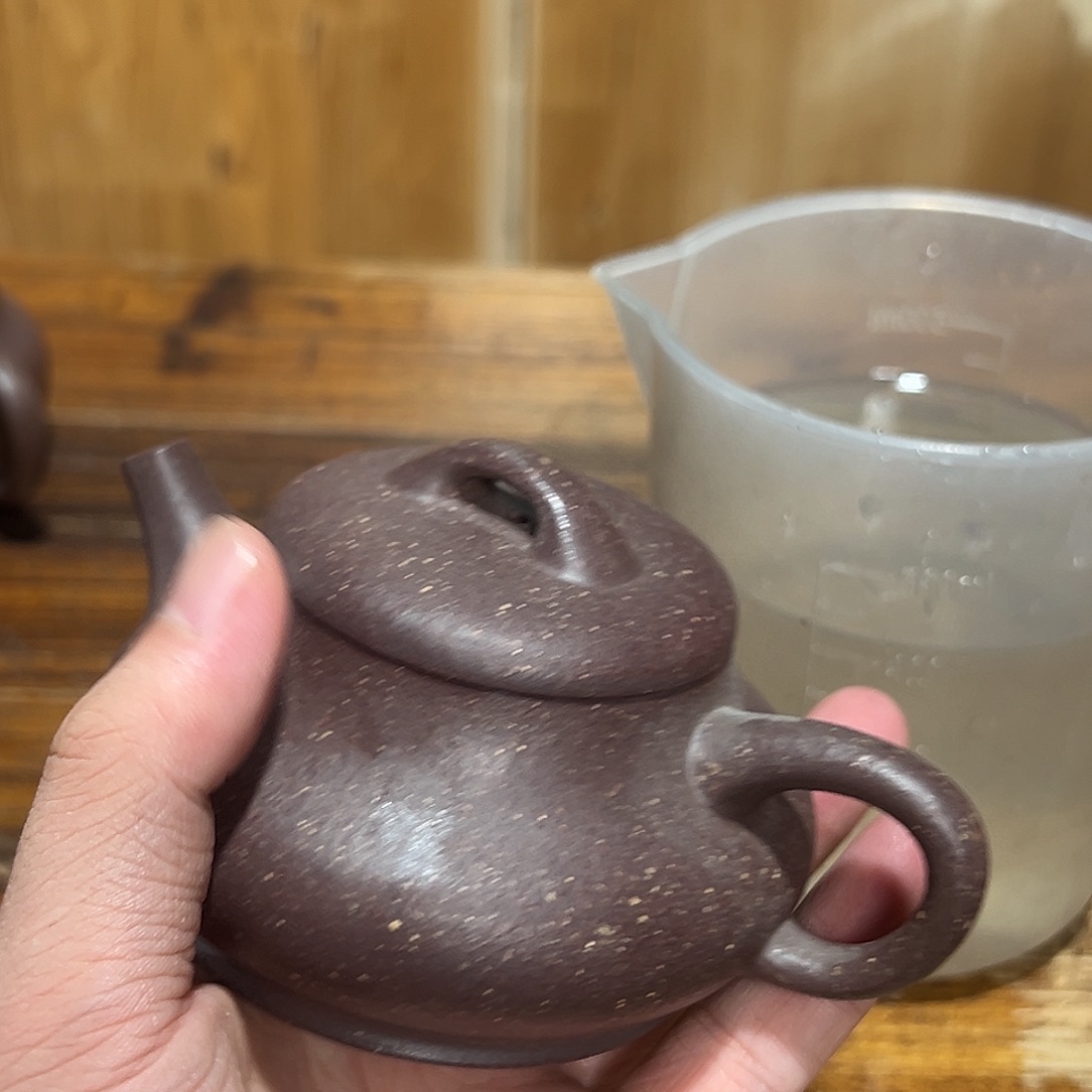 茶壶紫砂紫砂的味道真的是